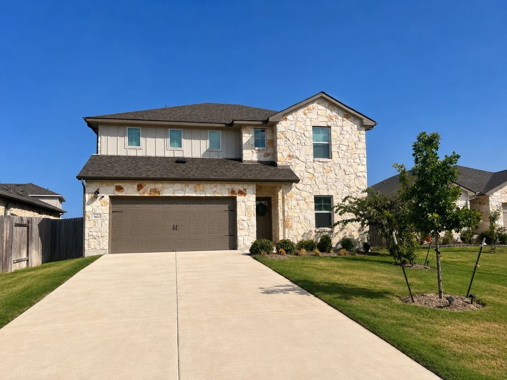 17613 Pepperwood Cove, Manor