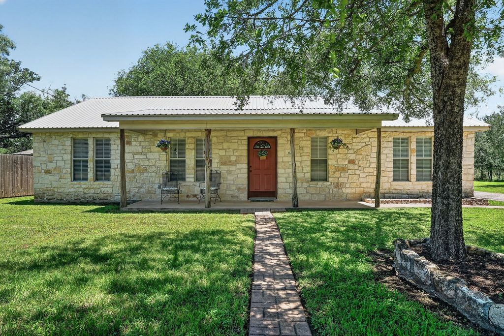 629 Birch Lane, Cottonwood Shores