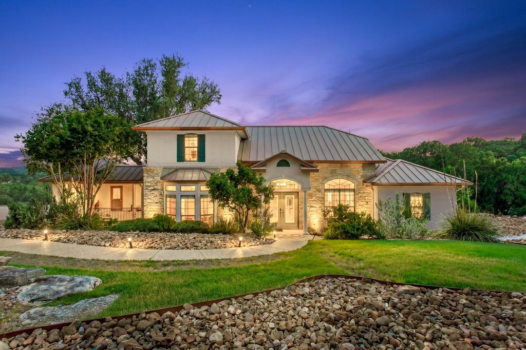 1121 Kings Cove Drive, Canyon Lake
