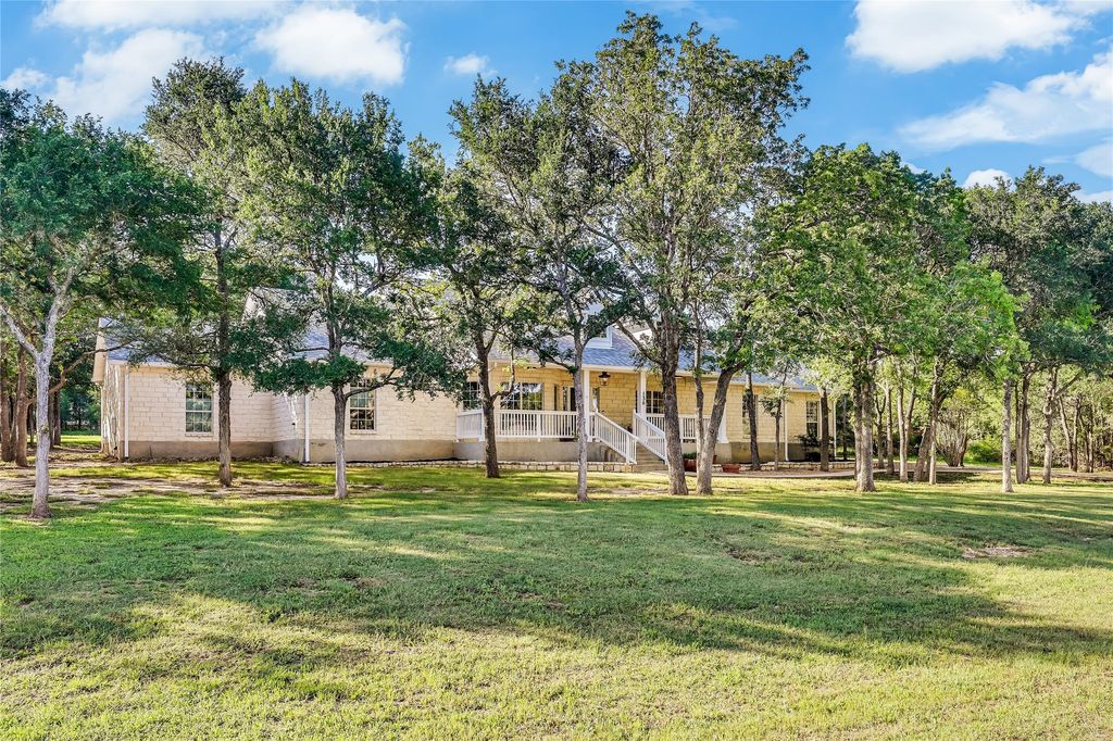 136 Territory Drive, Bastrop