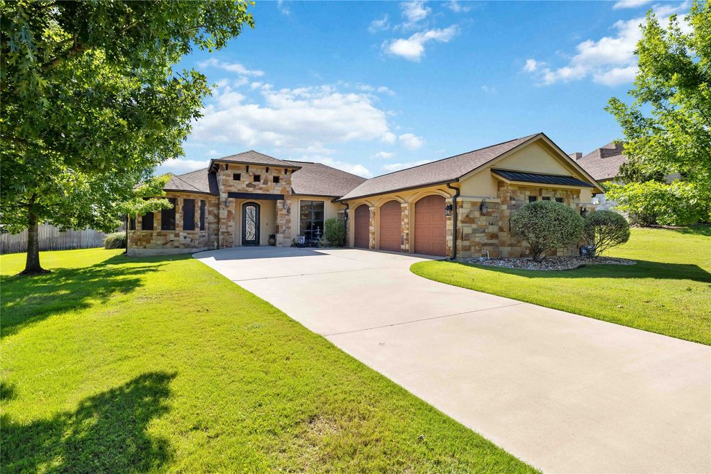 3211 Hester Way, Salado