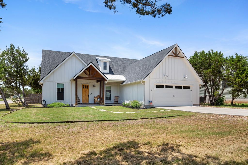 2 Senisa Lane, Wimberley