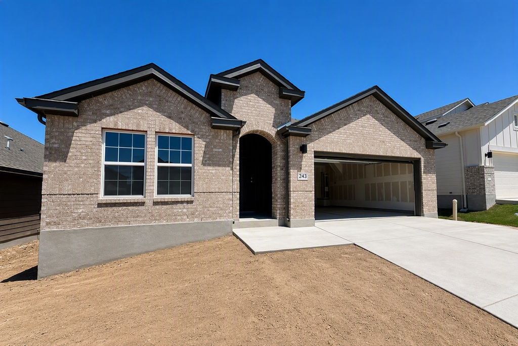 225 Seattle Slew Drive, Jarrell