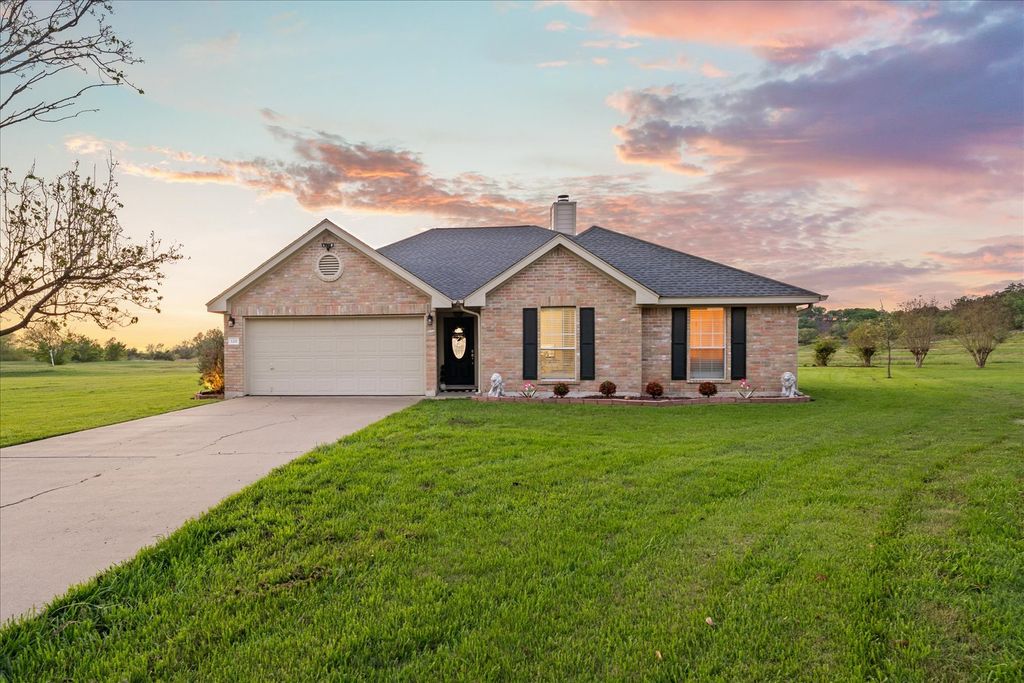 125 Fairway Court, Bastrop