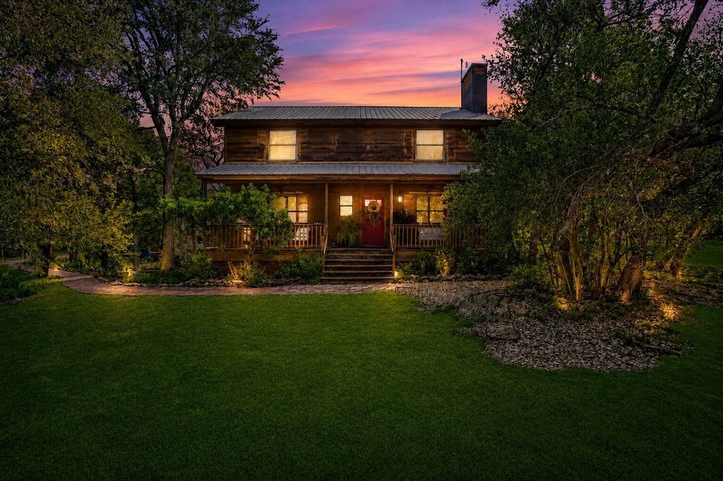 220 River Rapids Road, Wimberley