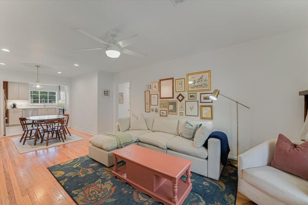 3309 Grooms Street 208, Austin
