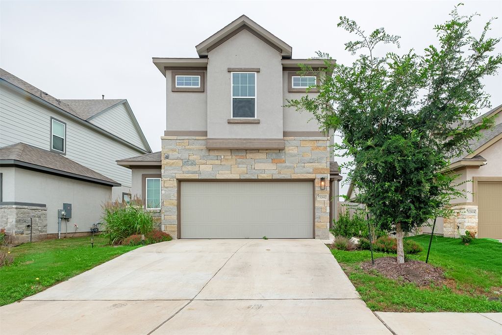 12612 Penguin Path, Manor