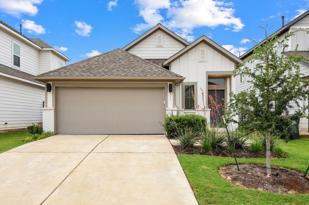 305 Banyon Drive, Liberty Hill