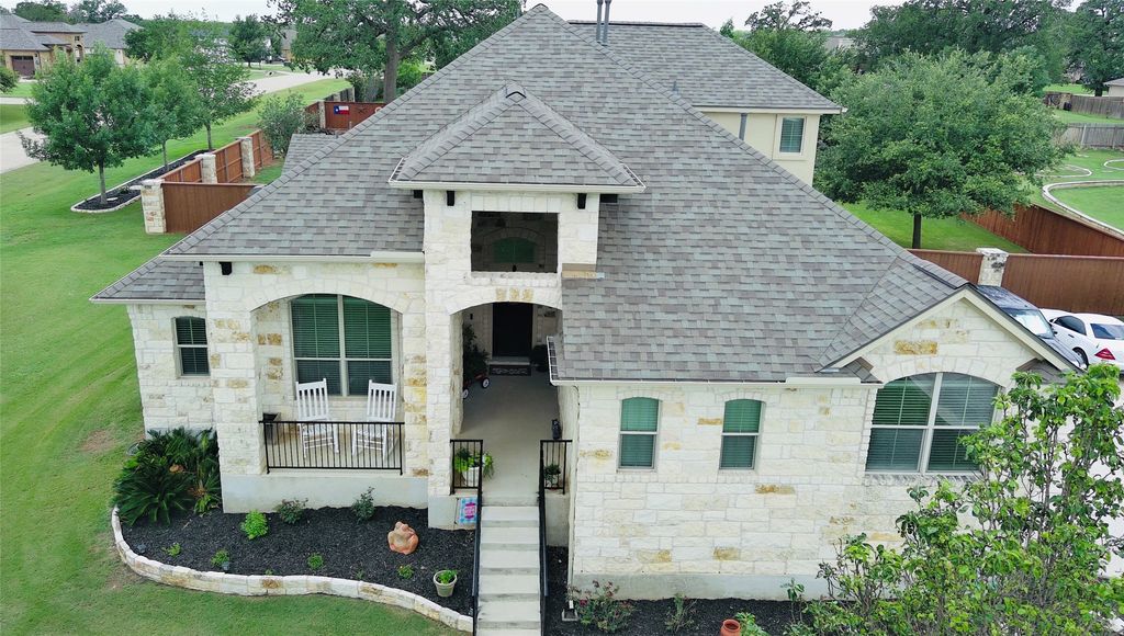 102 Mccoy Circle, Bastrop