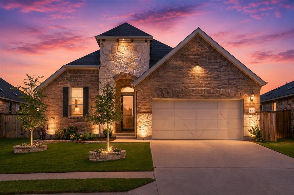 121 Shagbark Trail, Bastrop