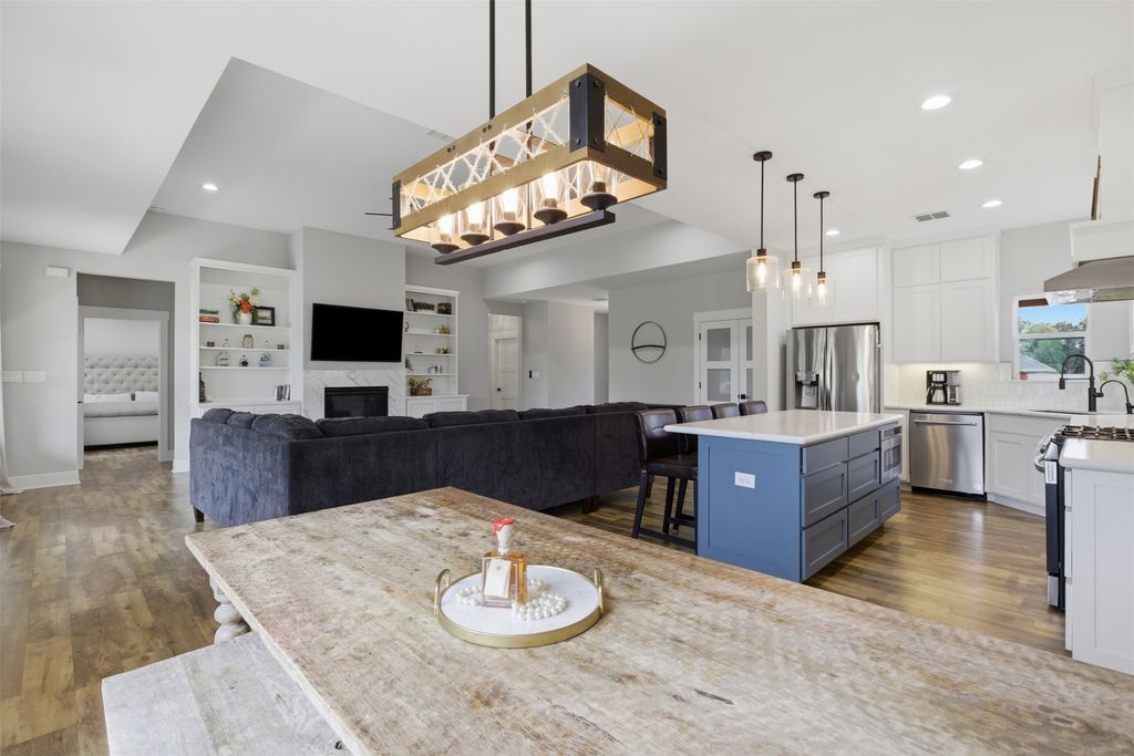 414 Wesley Ridge Drive, Spicewood