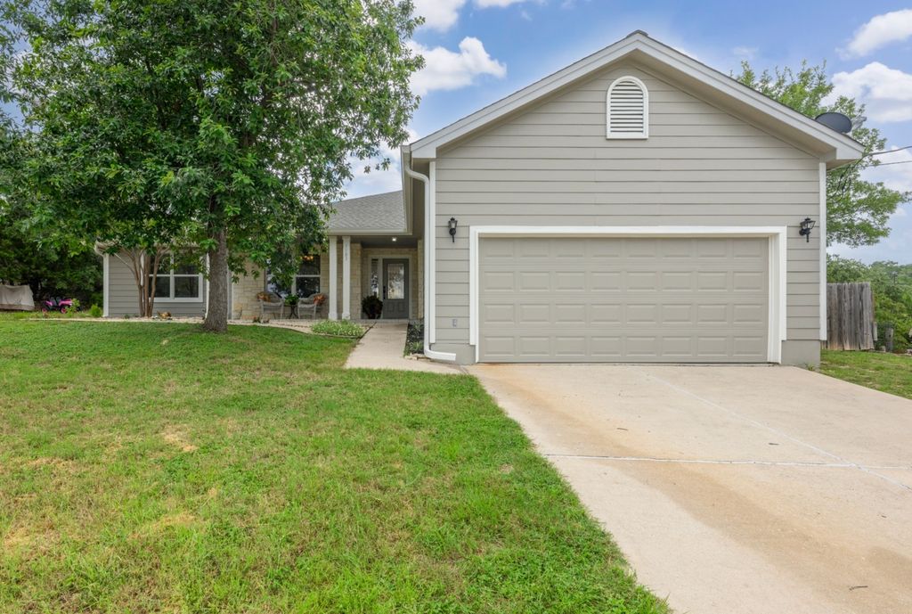 1103 Larkhall Drive, Spicewood
