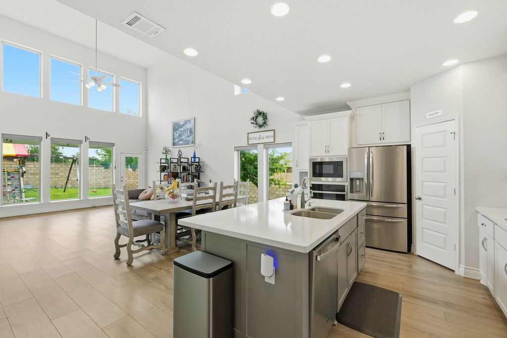 16825 Edwin Reinhardt Drive, Manor