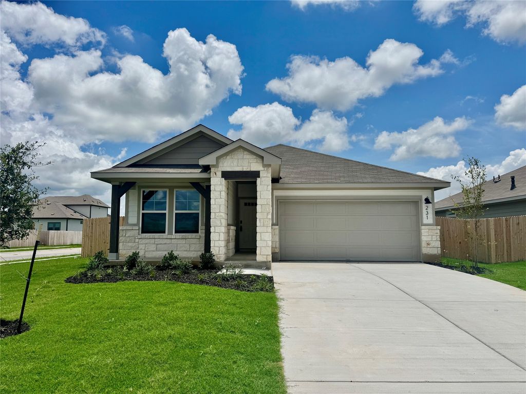 231 Red Tail Hawk Lane, Cedar Creek