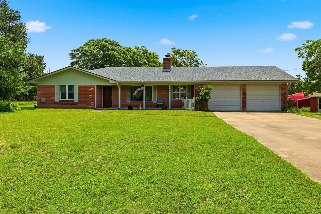 241 Hilltop Drive, Burnet