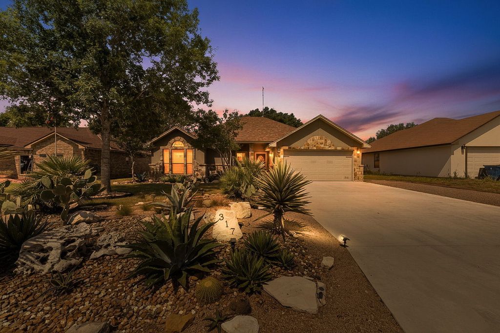 317 Yorktown, Pleasanton