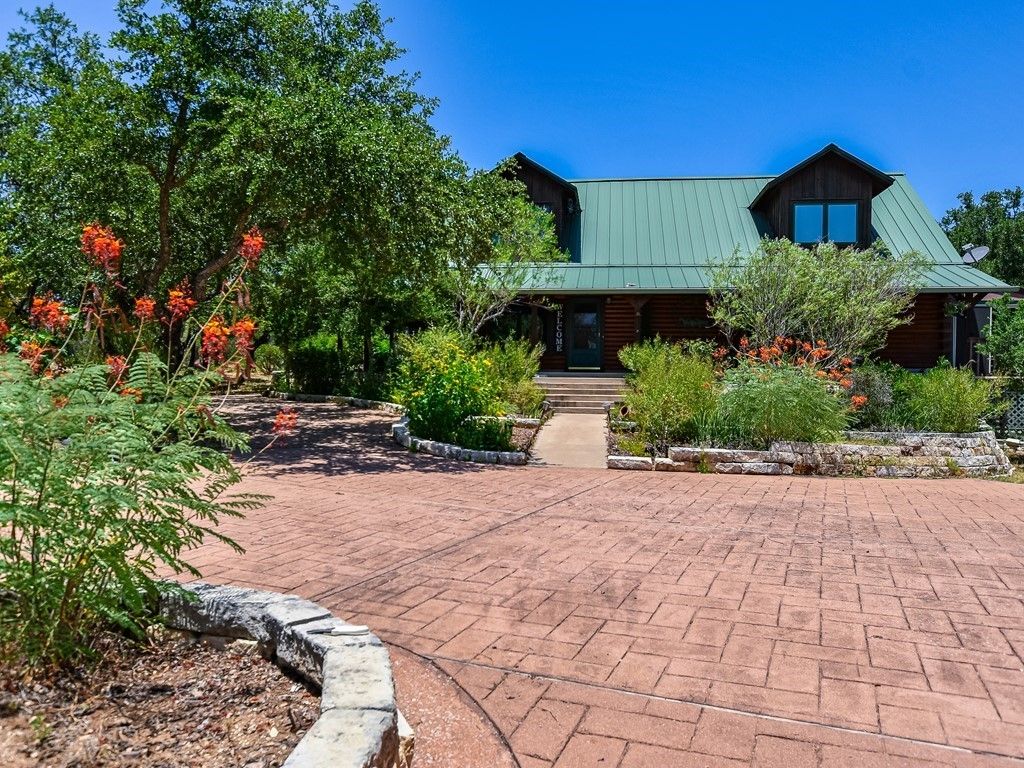 254 Middleton Road, Spicewood