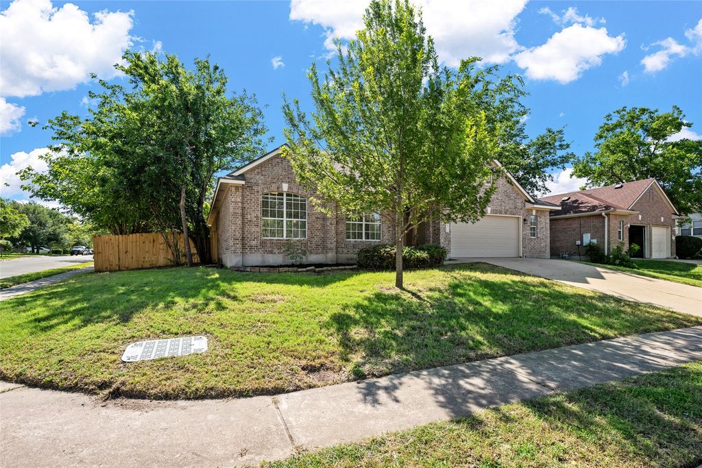 2212 Speidel Drive, Pflugerville