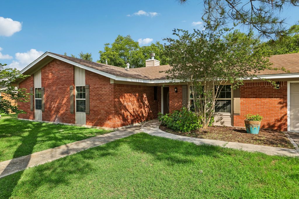 810 Vogel Drive, Lockhart