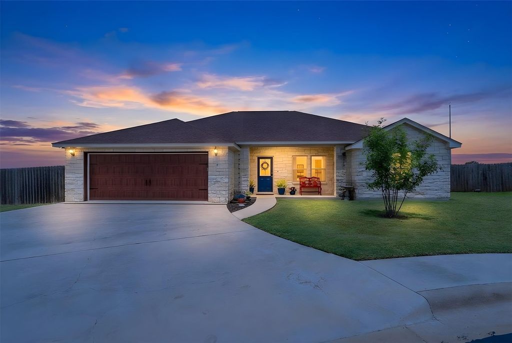 110 N Tanner Court, Burnet