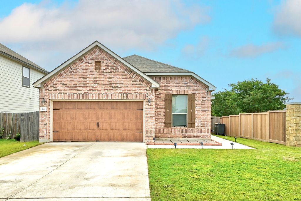 1621 Dragonfly Loop Loop, Bastrop