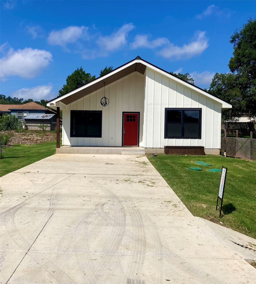 1127 Greenhill Drive, Canyon Lake