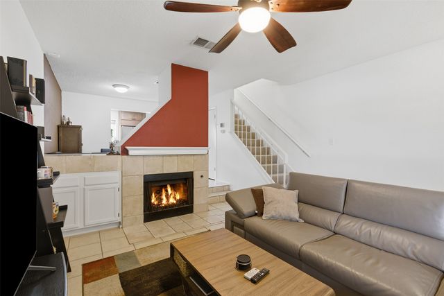 11901 Swearingen Drive 24, Austin