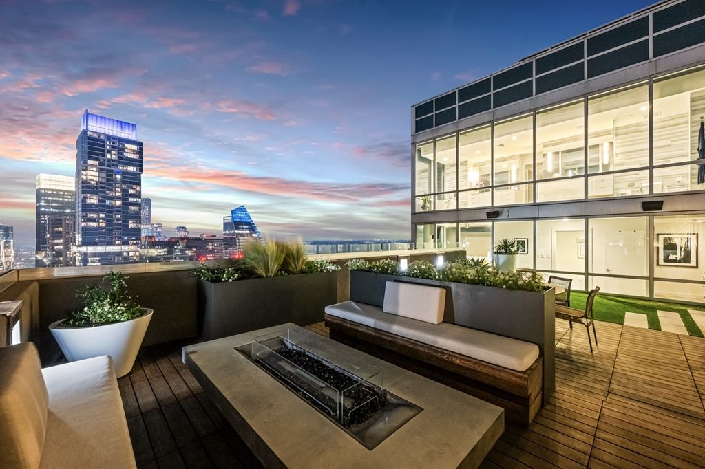 300 Bowie Street Ph2, Austin