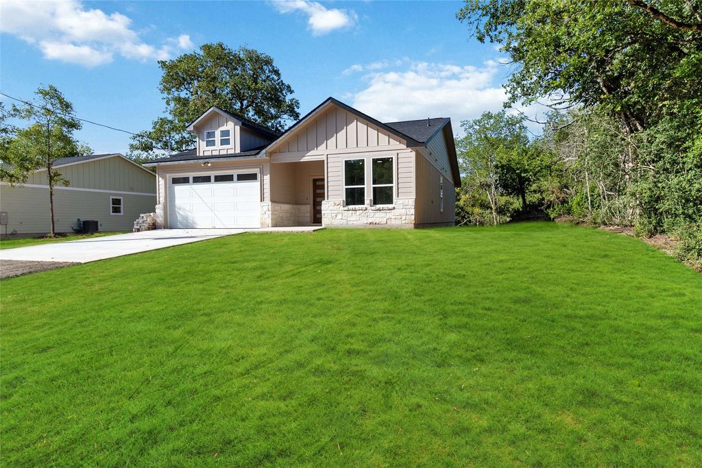 150 Palikea Court, Bastrop