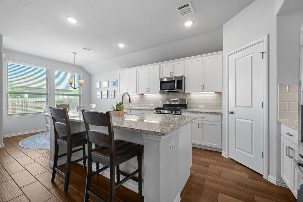 4174 Kingsley Avenue, Round Rock