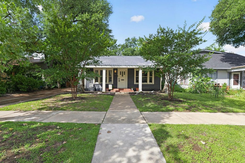 307 E 35th Street A, Austin