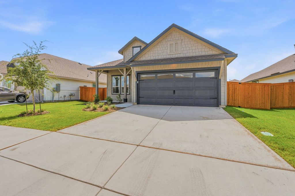 158 Paul Pena Drive, San Marcos