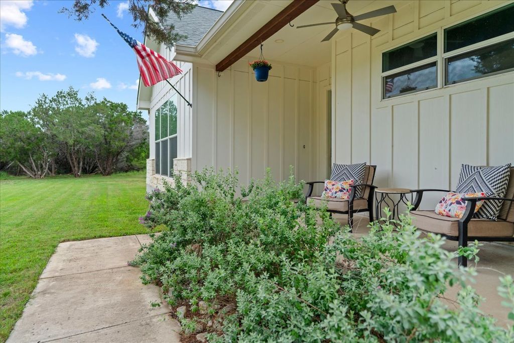 1 Agarita Circle, Wimberley