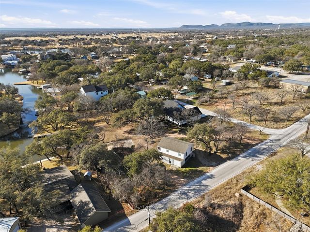 Residential Real Estate for Sale located in the neighborhood of Shirley Williams, on Lake LBJ in the city of Kingsland, TX