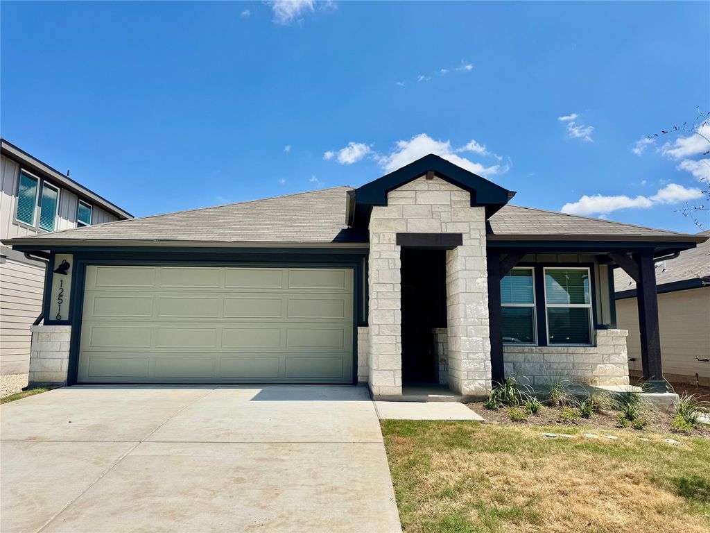 12516 Saint Thomas Drive, Del Valle
