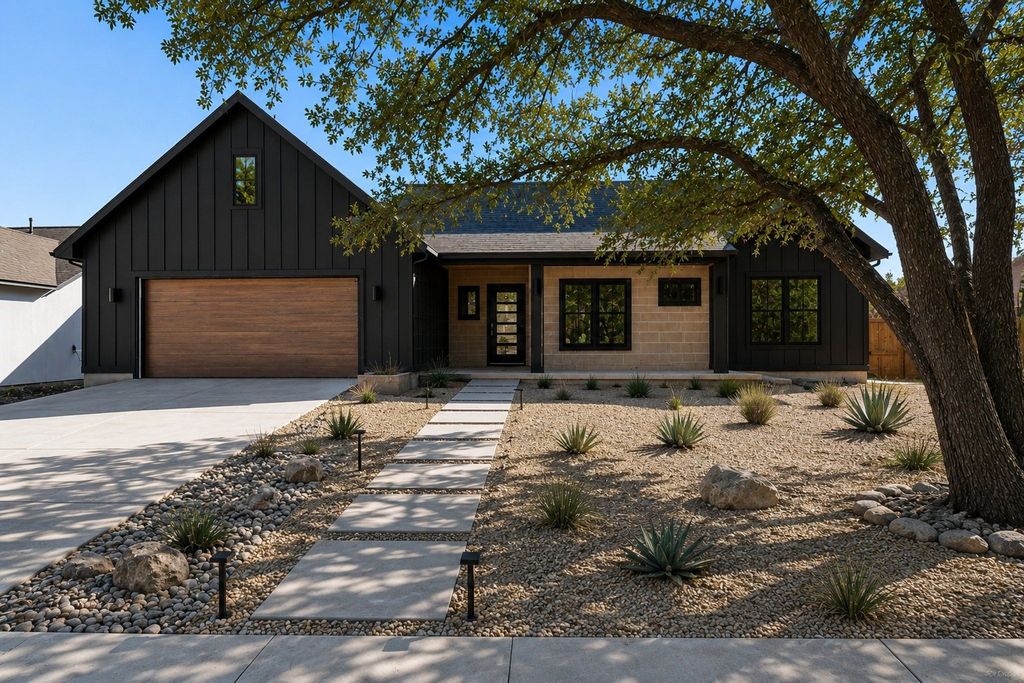52 War Bonnet, Wimberley