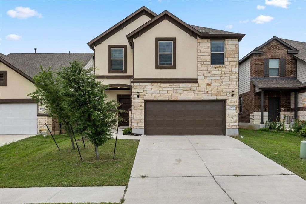 7603 Elk Grove Path, Manor