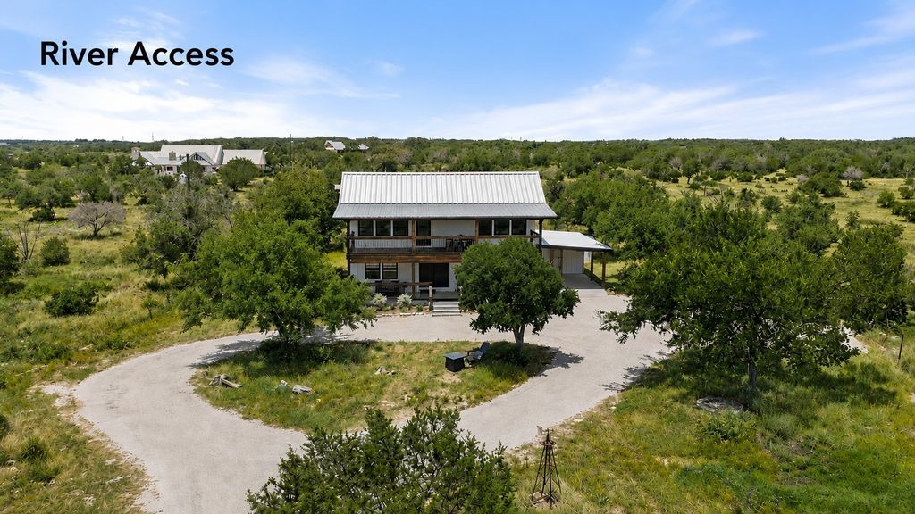 784 River View Drive, Johnson City