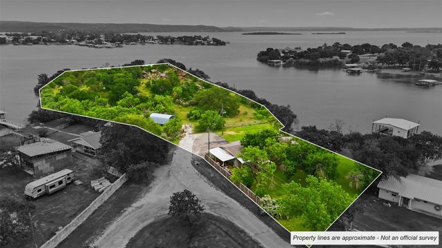 Residential Real Estate for Sale at 1412 Parkway St on Lake Buchanan - MLS #6700731