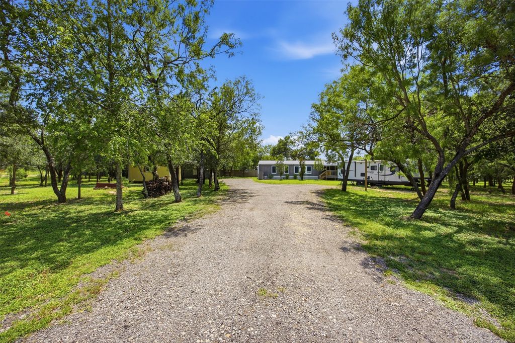 135 Side Saddle Drive, Cedar Creek