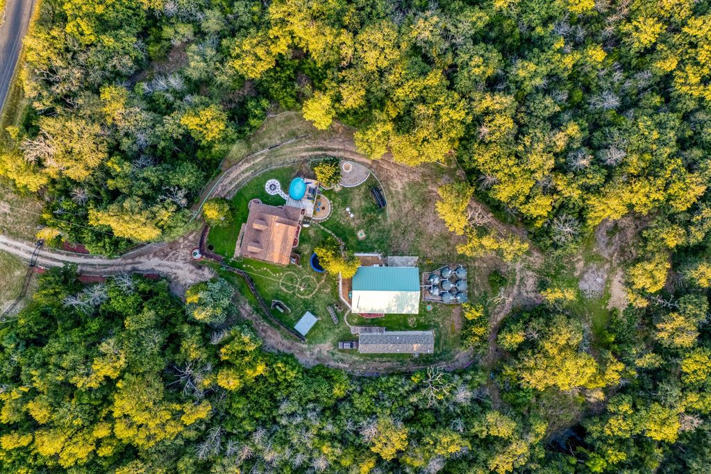 19301 Eyerley Road, Manor