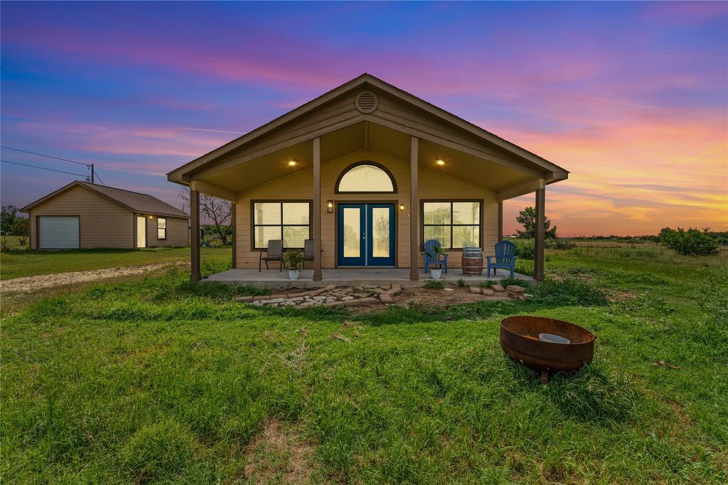 1325 County Road 269, Oglesby