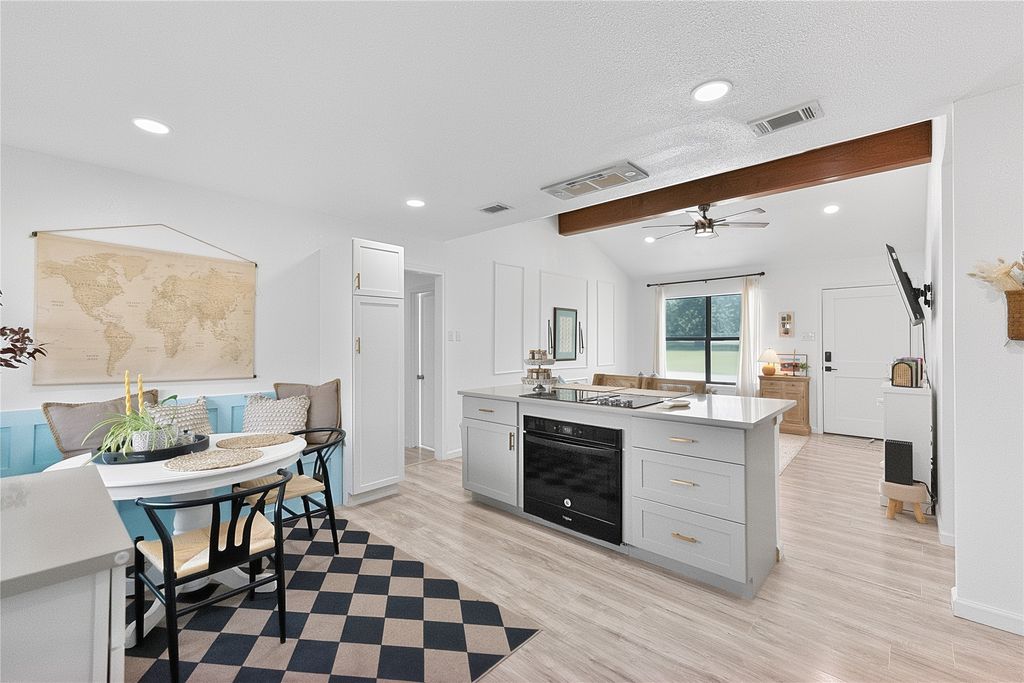 308 River Hills Drive, San Marcos