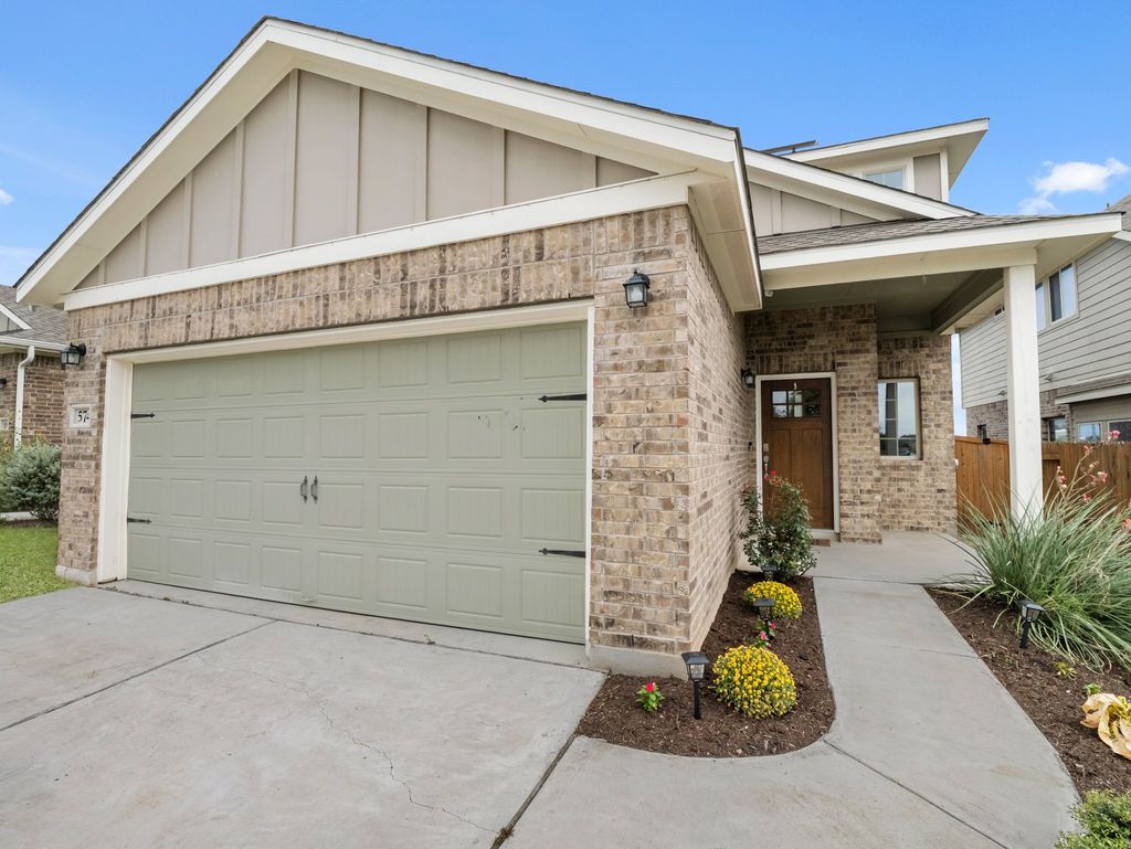 574 W Nautical Loop, Kyle