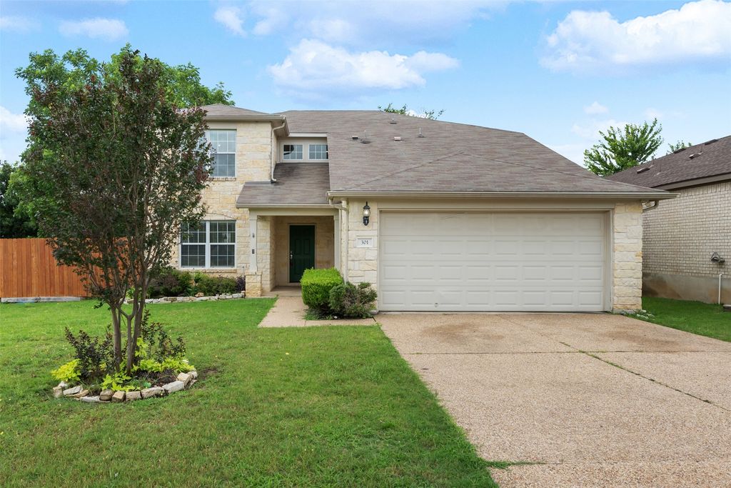 301 Lark Street, Leander