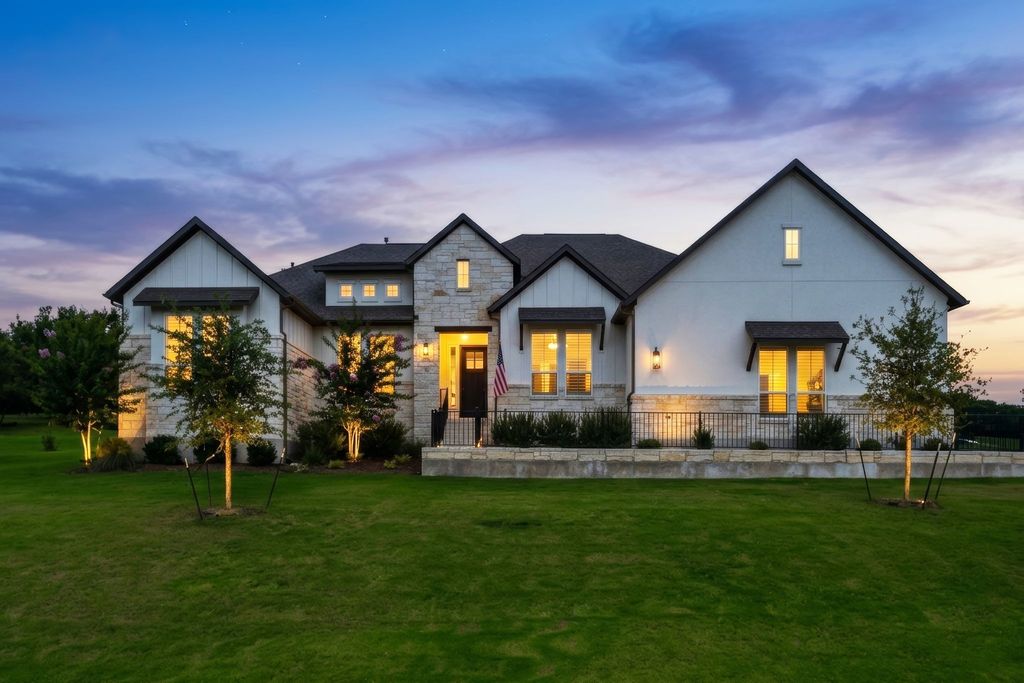 146 Soaring Wing Bend, Cedar Creek