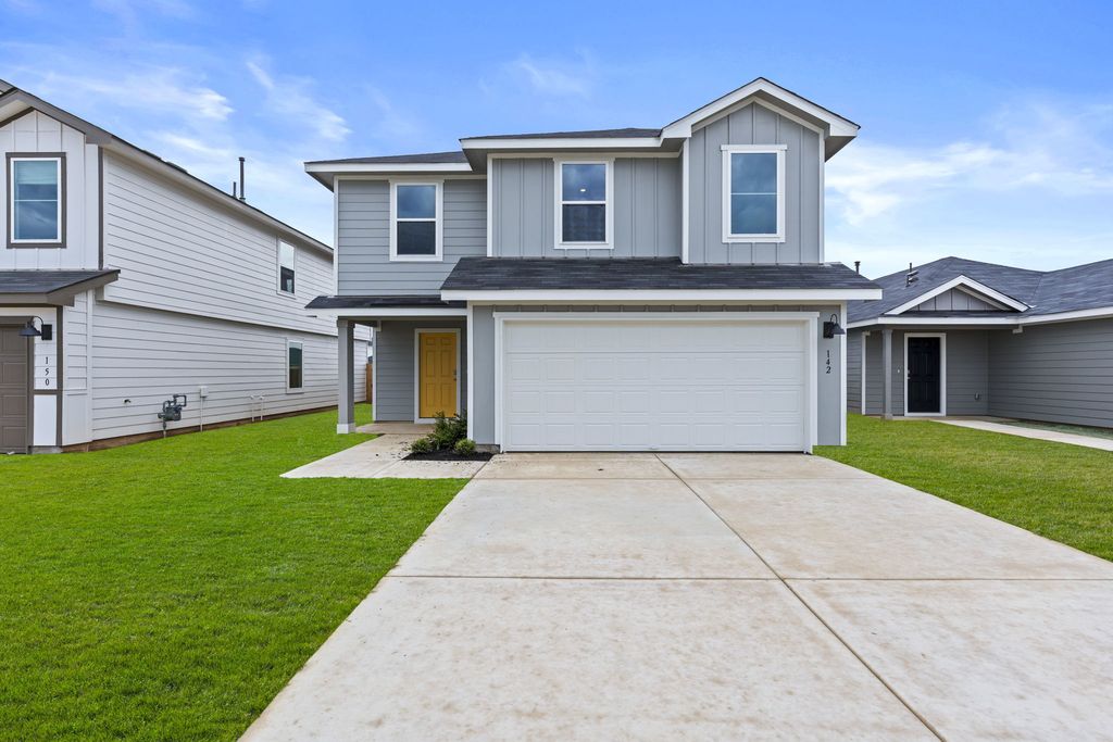 142 Surrey Oaks, Maxwell