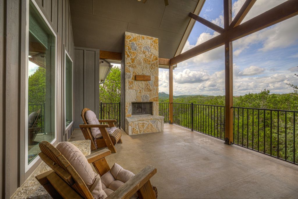 562 Toye Boulevard, Canyon Lake