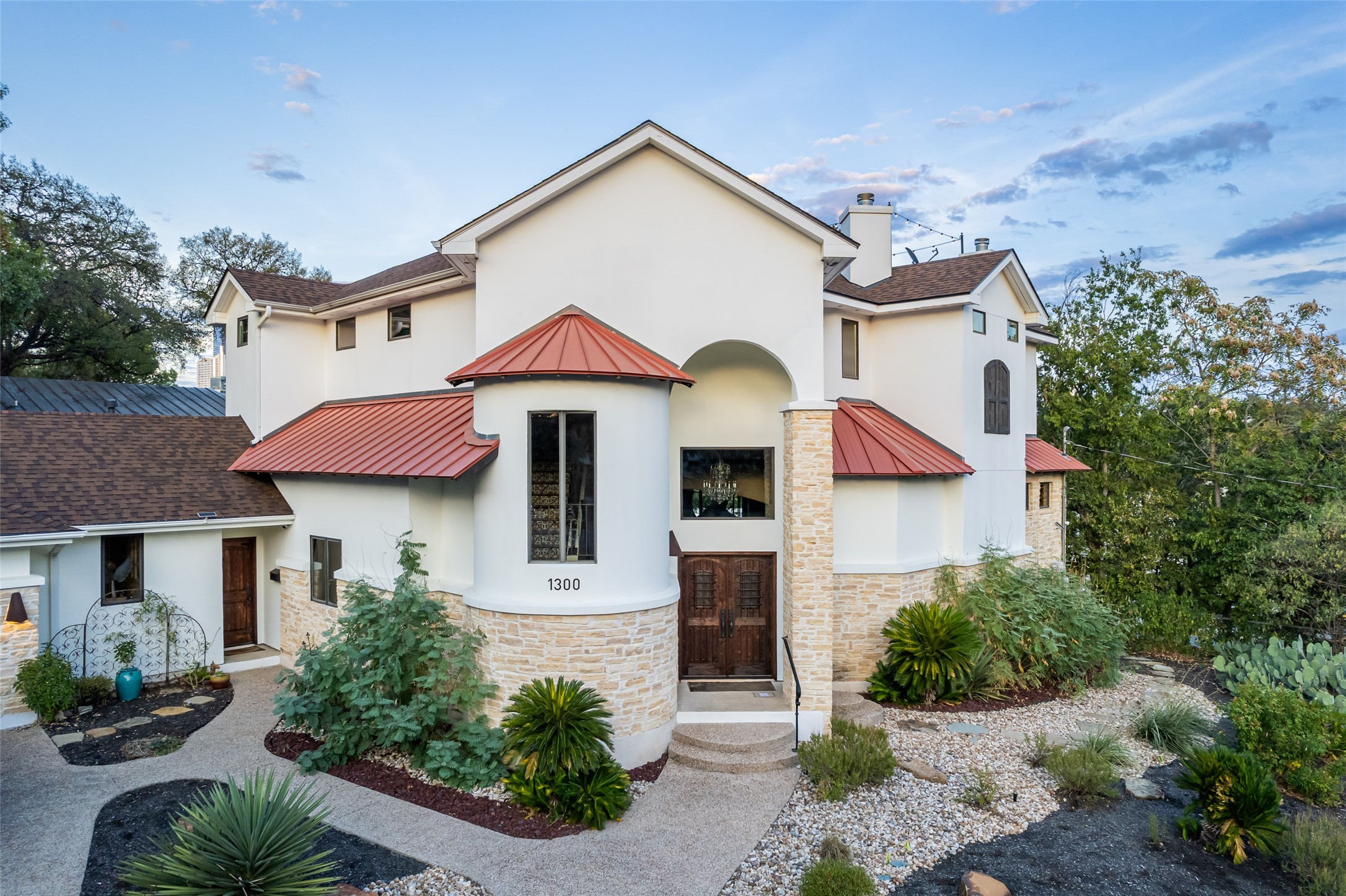 Photo of Listing #1866464