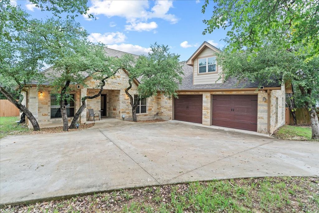 9 Caliche Court, Wimberley